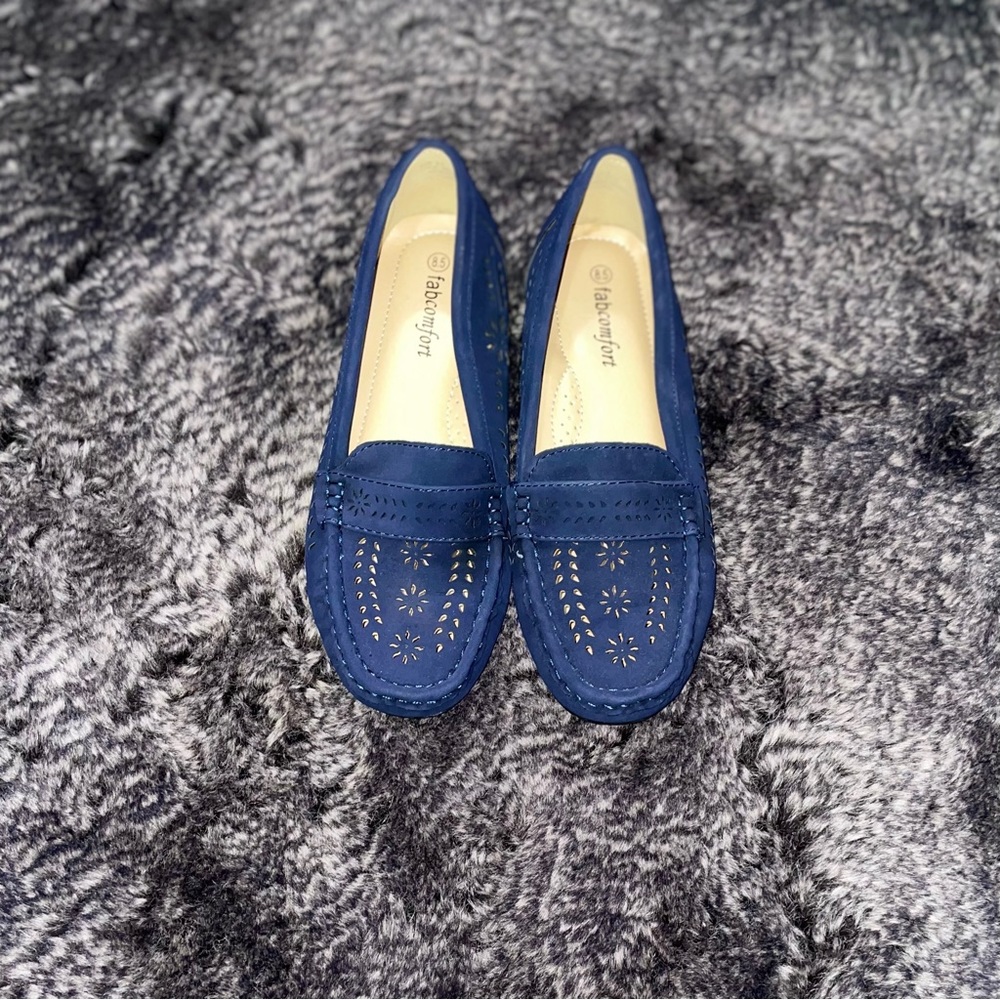 Fab Comfort Blue Suede Business Casual Work Womens Loafers Flats Size 8.5